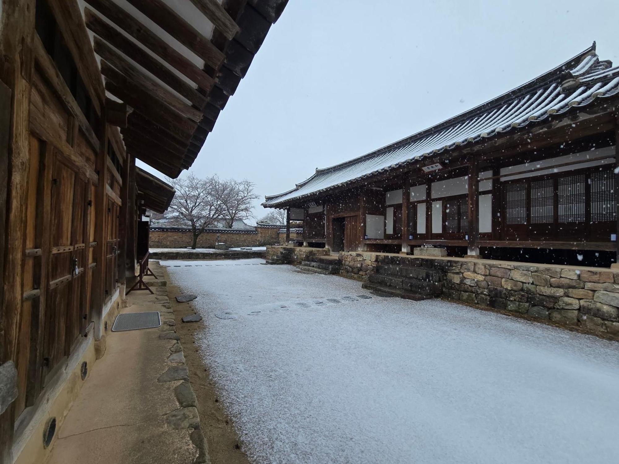 Bukchondaek Bed & Breakfast Andong Exterior photo